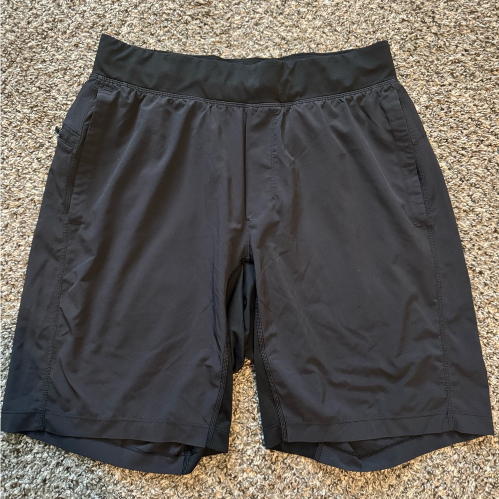 Lululemon Men’s Linerless Shorts 9”